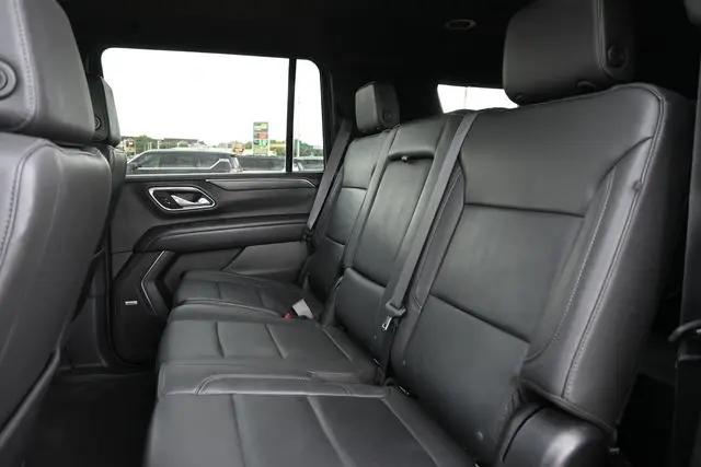 2024 Chevrolet Suburban 2WD LT