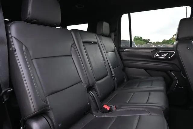 2024 Chevrolet Suburban 2WD LT