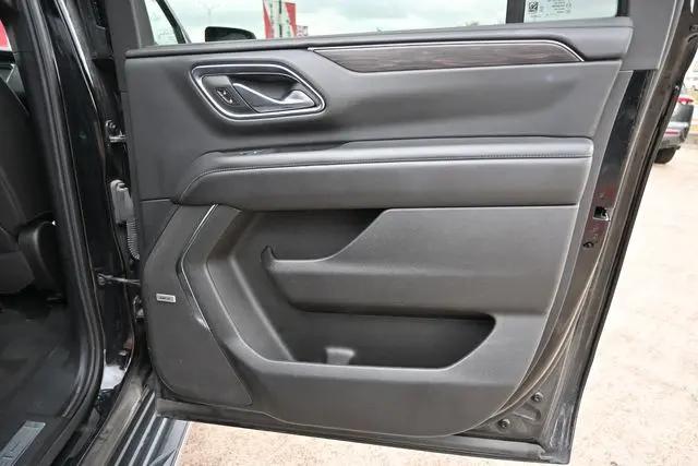 2024 Chevrolet Suburban 2WD LT