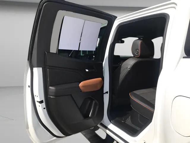2023 GMC Canyon 4WD Crew Cab Short Box AT4