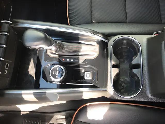2023 GMC Canyon 4WD Crew Cab Short Box AT4