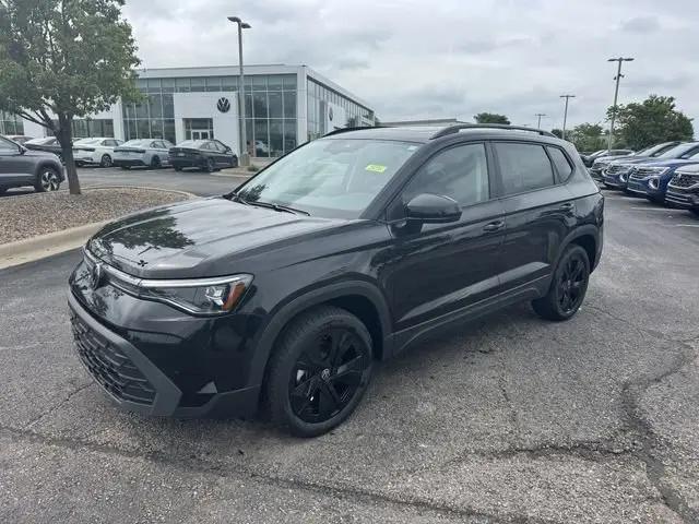 2026 Volkswagen Taos SE Black for sale in Lee's Summit, MO