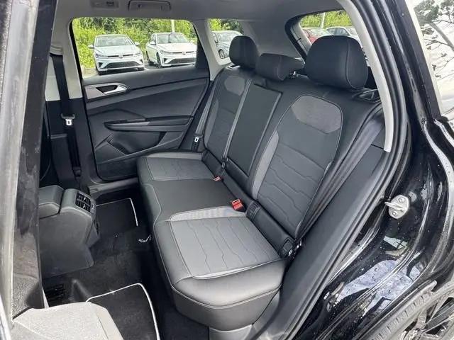 2026 Volkswagen Taos SE Black