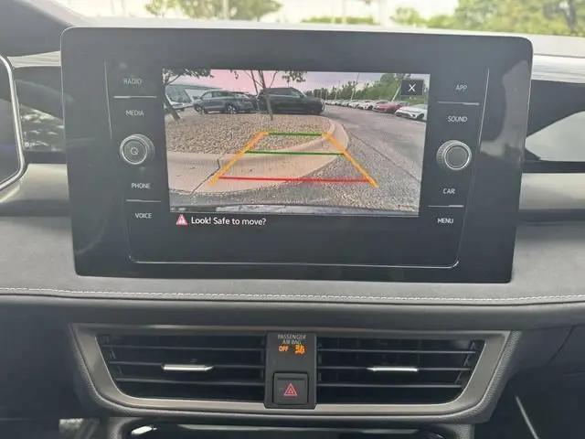 2026 Volkswagen Taos SE Black