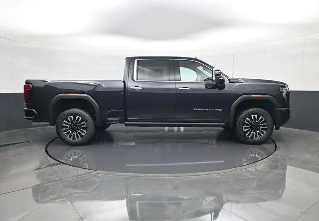 2026 GMC Sierra 2500HD Crew Cab, Standard Bed, Denali Ultimate, 4WD