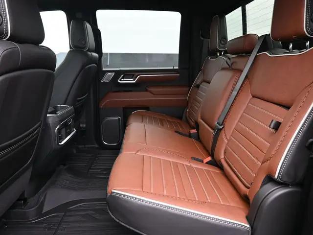 2026 GMC Sierra 2500HD Crew Cab, Standard Bed, Denali Ultimate, 4WD