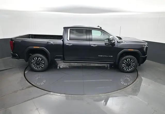 2026 GMC Sierra 2500HD Crew Cab, Standard Bed, Denali Ultimate, 4WD