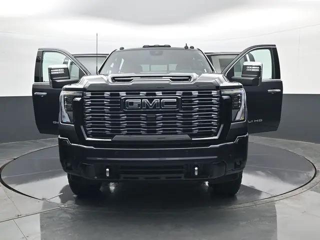 2026 GMC Sierra 2500HD Crew Cab, Standard Bed, Denali Ultimate, 4WD