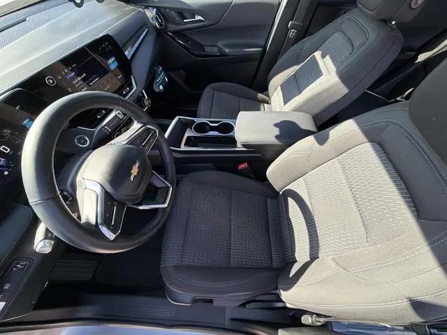 2025 Chevrolet Equinox FWD LT