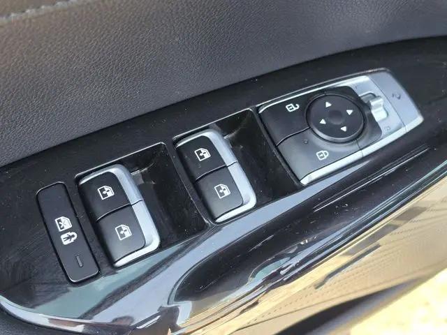 2023 Kia K5 EX
