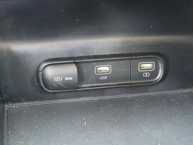 2023 Kia K5 EX