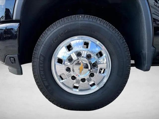 2026 Chevrolet Silverado 3500HD Crew Cab, Long Bed, High Country Dual Rear Wheel, RWD