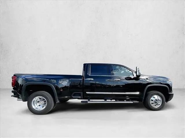 2026 Chevrolet Silverado 3500HD Crew Cab, Long Bed, High Country Dual Rear Wheel, RWD
