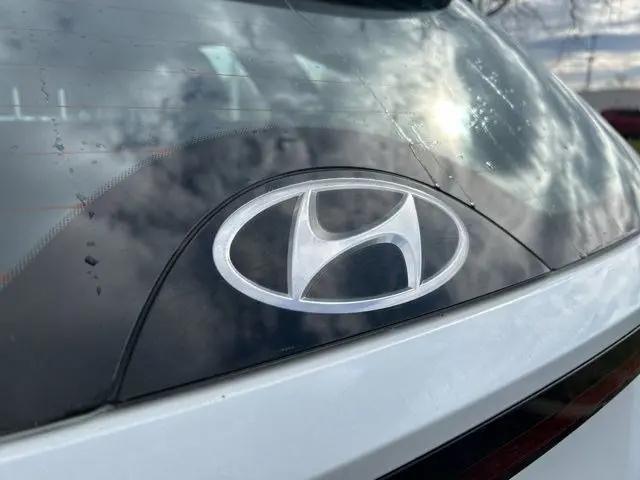 2022 Hyundai Tucson SE