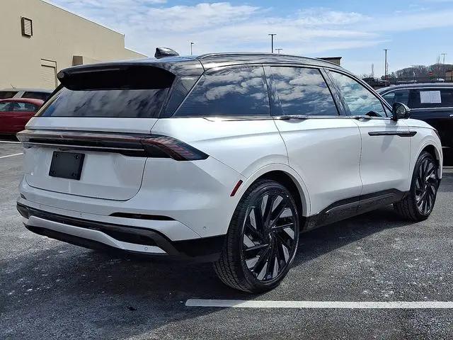 2024 Lincoln Nautilus Reserve
