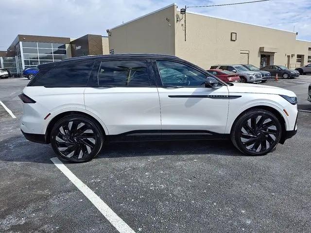 2024 Lincoln Nautilus Reserve