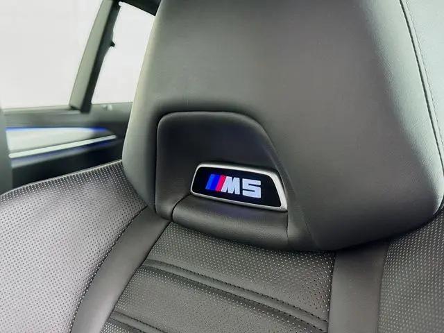 2023 BMW M5 Standard