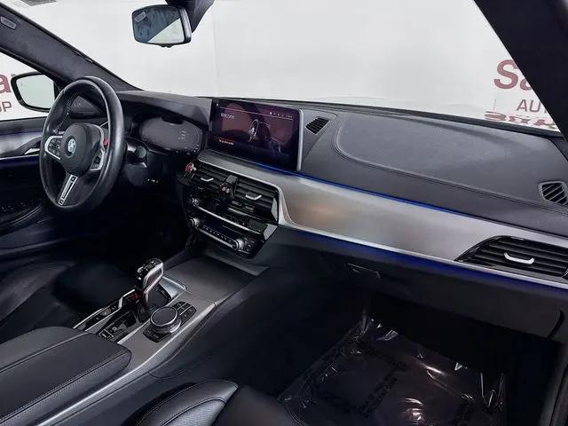 2023 BMW M5 Standard