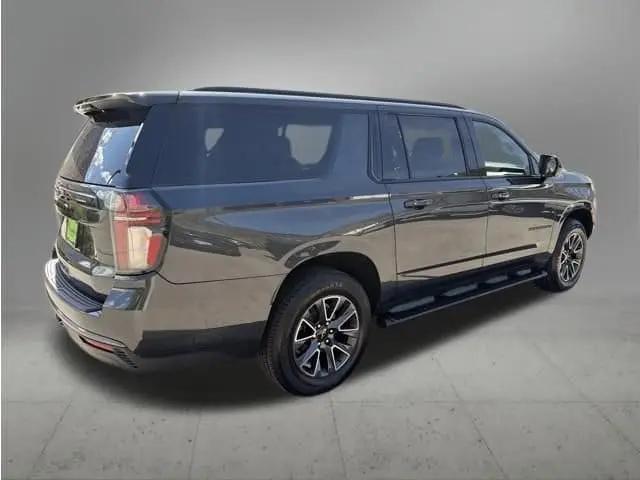 2022 Chevrolet Suburban 4WD Z71