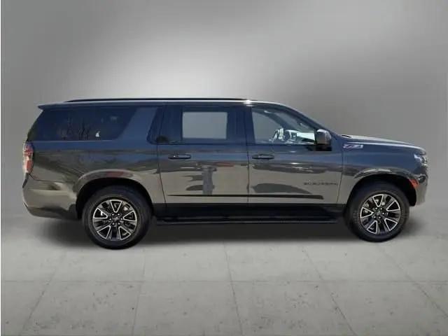 2022 Chevrolet Suburban 4WD Z71