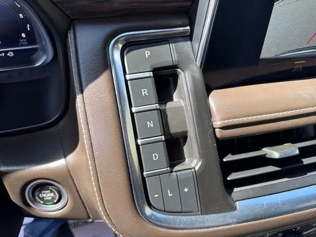 2022 Chevrolet Suburban 4WD Z71