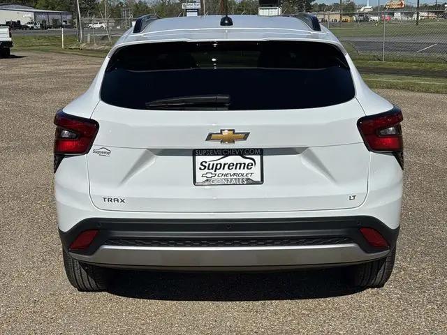 2026 Chevrolet Trax FWD LT