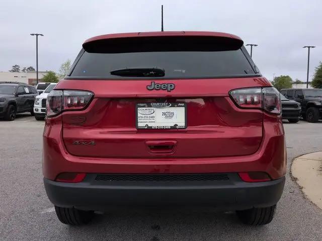 2026 Jeep Compass Latitude Altitude