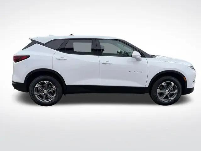 2025 Chevrolet Blazer AWD 2LT
