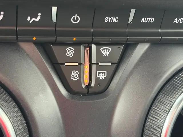 2025 Chevrolet Blazer AWD 2LT