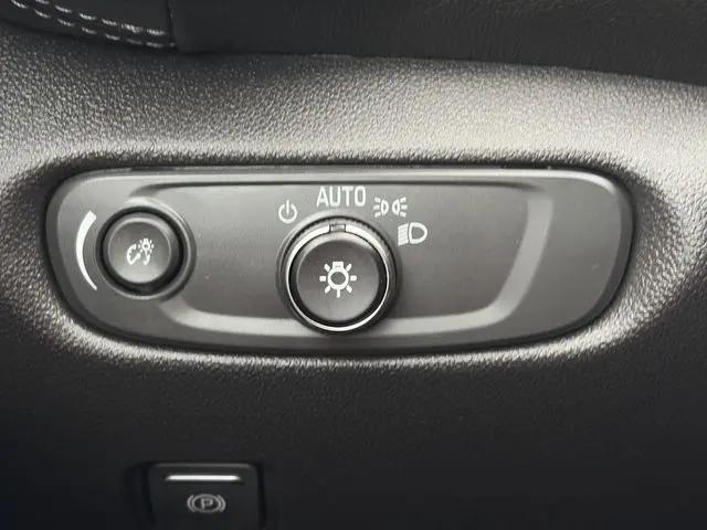 2025 Chevrolet Blazer AWD 2LT