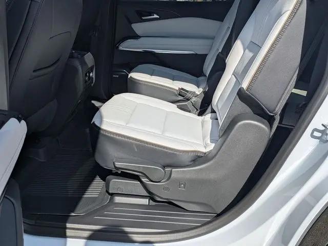 2026 Chevrolet Traverse FWD High Country