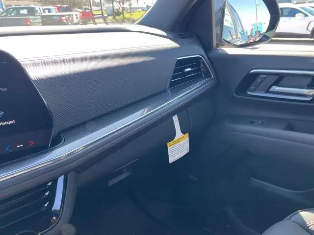 2026 Chevrolet Suburban RST, 4WD