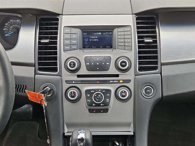2018 Ford Taurus SEL