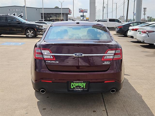 2018 Ford Taurus SEL