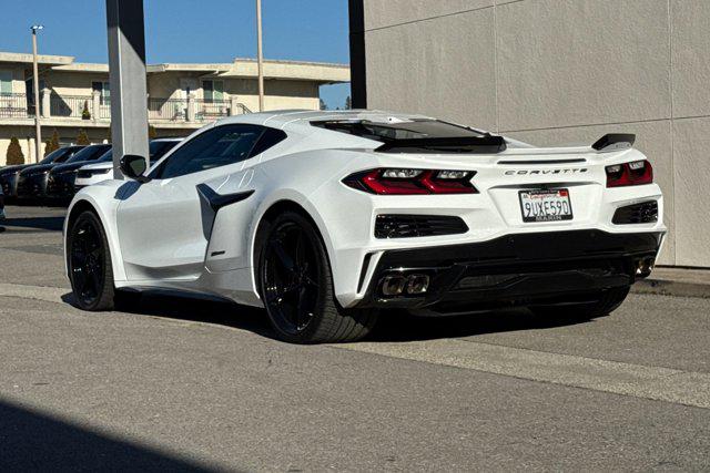 2025 Chevrolet Corvette E-Ray RWD Coupe 2LZ
