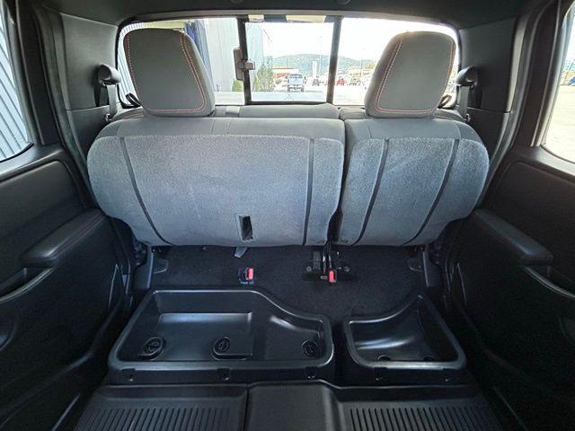 2023 Nissan Frontier Crew Cab PRO-4X 4x4