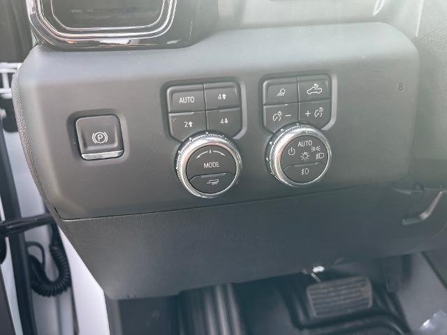 2026 GMC Sierra 2500HD Crew Cab, Standard Bed, AT4, 4WD