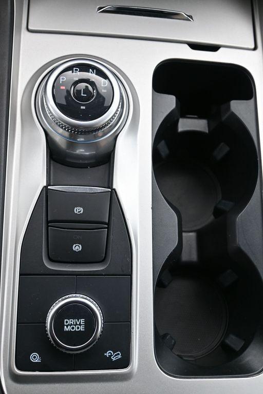 2023 Ford Explorer Base