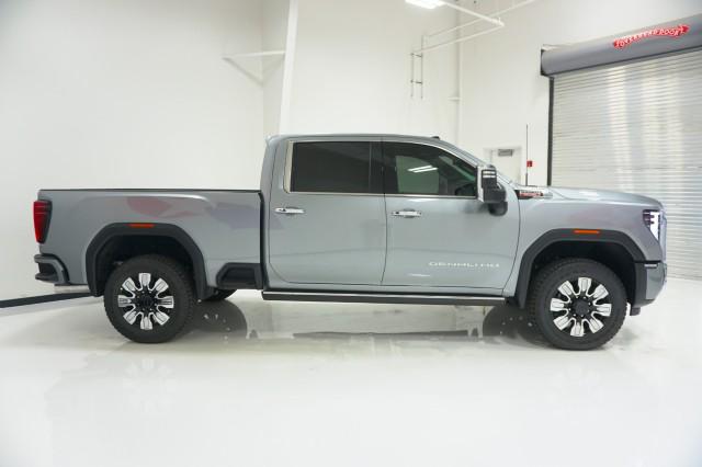 2026 GMC Sierra 2500HD Crew Cab, Standard Bed, Denali, 4WD