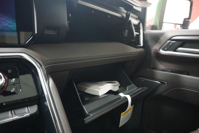 2026 GMC Sierra 2500HD Crew Cab, Standard Bed, Denali, 4WD