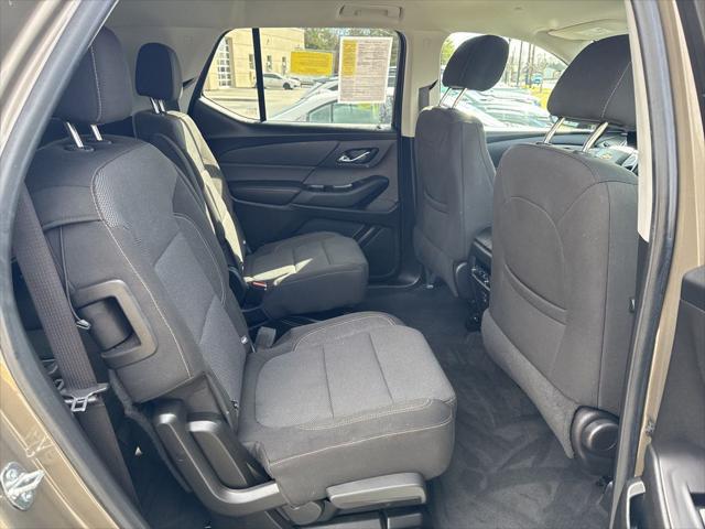 2020 Chevrolet Traverse AWD LT Cloth