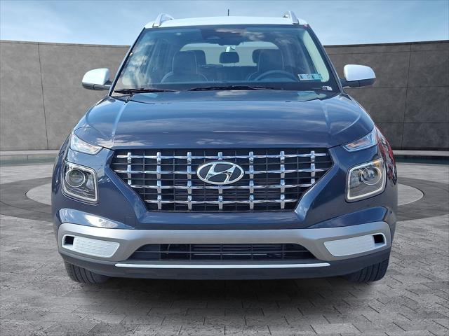 2026 Hyundai Venue SEL w/Two-Tone Roof
