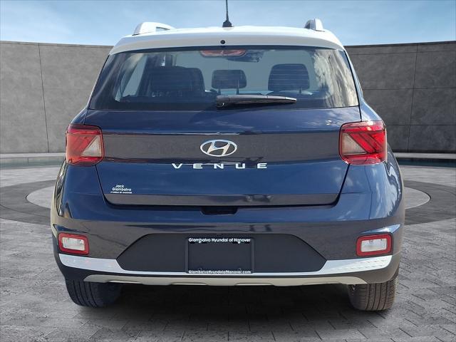 2026 Hyundai Venue SEL w/Two-Tone Roof