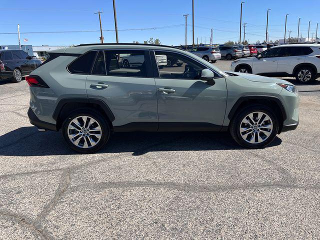 2020 Toyota RAV4 XLE Premium