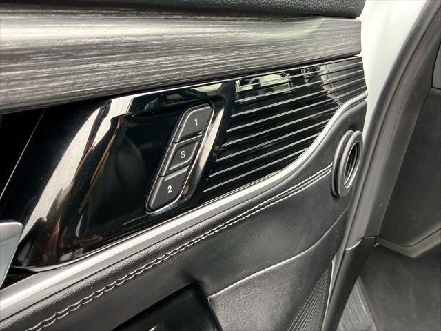2023 Jeep Wagoneer Series III 4x4