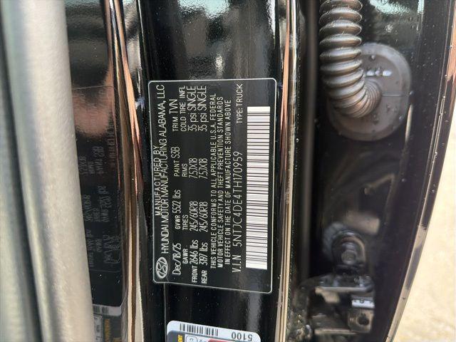 2026 Hyundai Santa Cruz SEL Activity