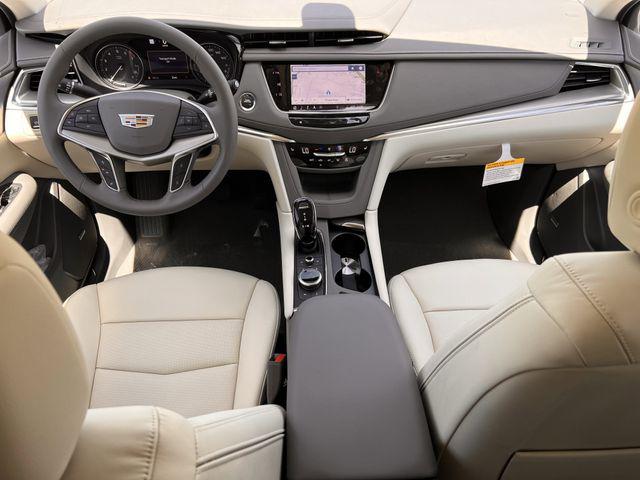 2026 Cadillac XT5 Premium Luxury FWD