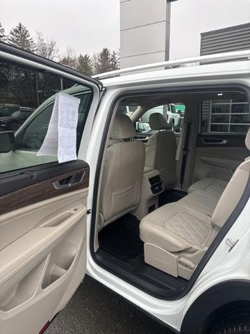 2024 Volkswagen Atlas 2.0T SEL Premium R-Line