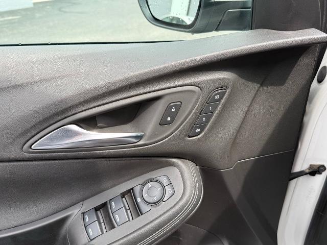2023 Buick Encore GX Essence AWD