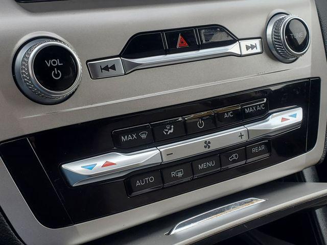 2022 Ford Explorer Base